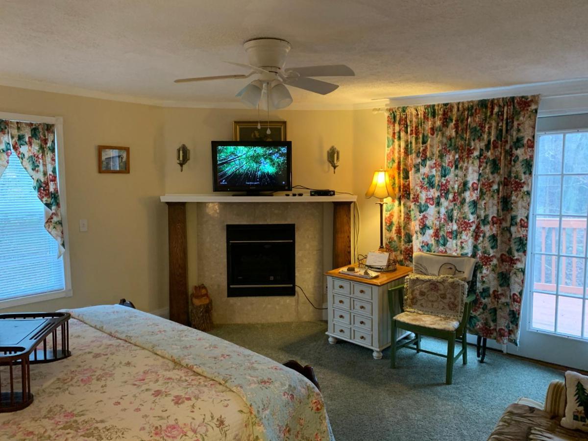 Emerald Necklace Inn Bed And Breakfast Lakewood Luaran gambar
