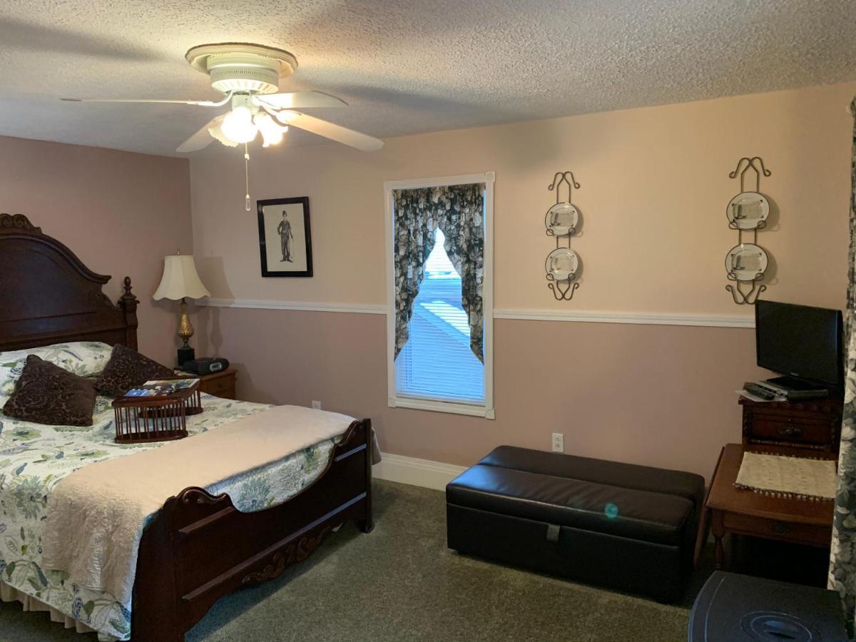 Emerald Necklace Inn Bed And Breakfast Lakewood Luaran gambar